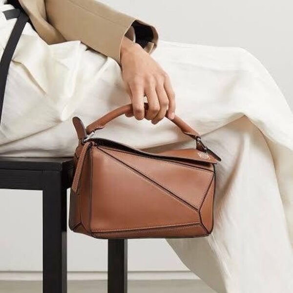 Loewe Puzzle Bag in Classic