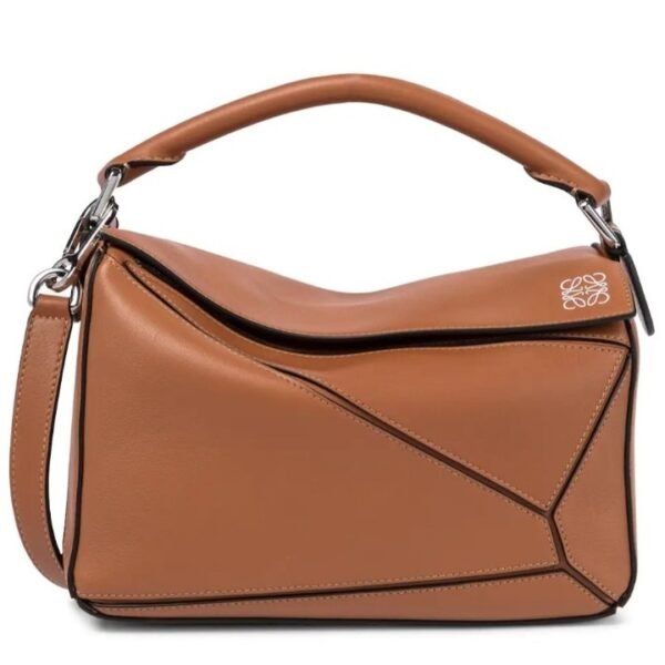 Loewe Puzzle Bag in Classic