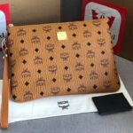 MCM Wrislet Zip Pouch in Visetos