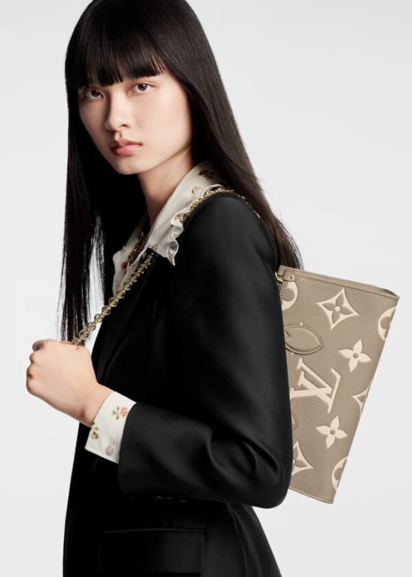 Louis Vuitton On The Go East West