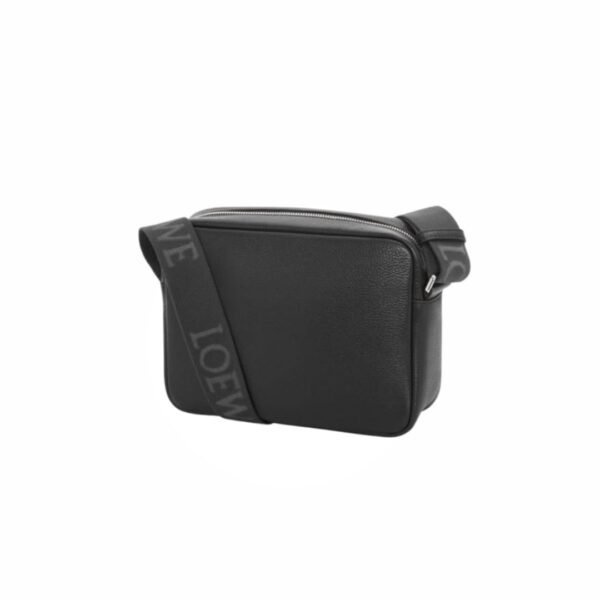 Loewe Medium Pebble Messenger Bag In Supple Grained Calfskin