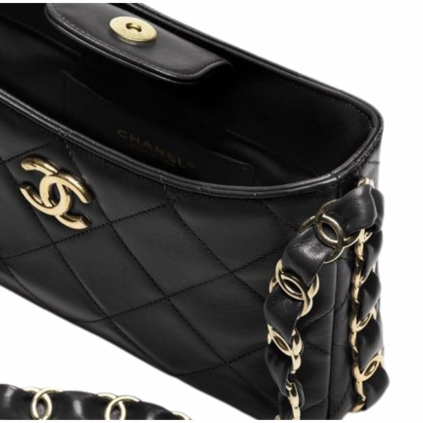 Chanel Hobo AS5177