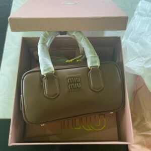 658a5980-ee19-4c0d-8d81-67fd90dbb55d 2